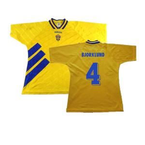 Sweden 1994-96 Home Shirt (Excellent) (Bjorklund 4)_0